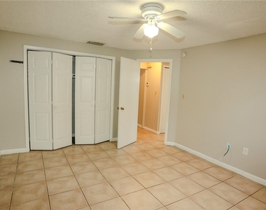 2055 Braman Avenue - Photo Thumbnail 7