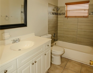 2055 Braman Avenue - Photo Thumbnail 10