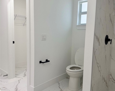3206 55th Street W - Photo Thumbnail 4