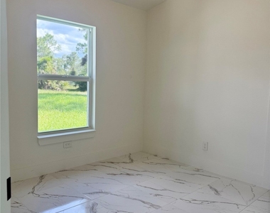 3206 55th Street W - Photo Thumbnail 7