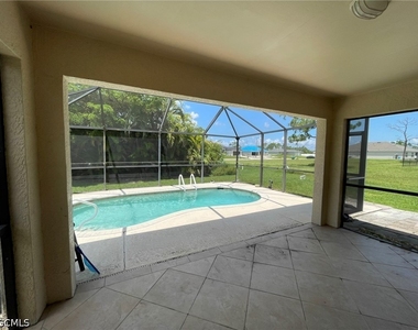 2836 Nw 21st Place - Photo Thumbnail 16