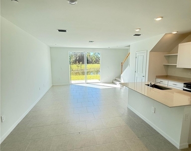 4248 Caterina Court - Photo Thumbnail 8