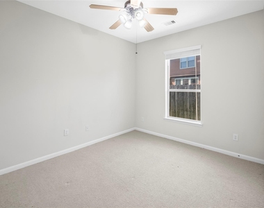 12920 Meadow Springs Drive - Photo Thumbnail 8