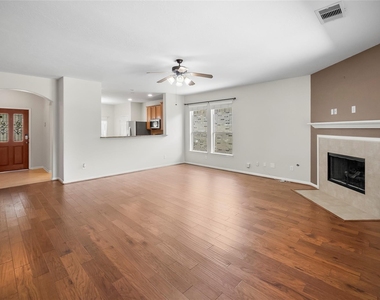 12920 Meadow Springs Drive - Photo Thumbnail 4