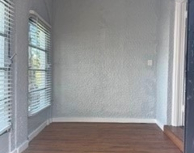 3835 Lake Street - Photo Thumbnail 8
