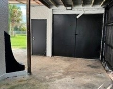 3835 Lake Street - Photo Thumbnail 15