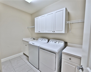 2090 W First Street - Photo Thumbnail 30