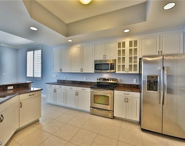2090 W First Street - Photo Thumbnail 9