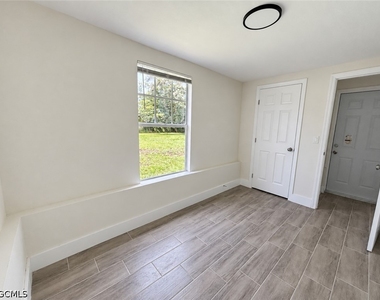 579 Wood Avenue - Photo Thumbnail 5