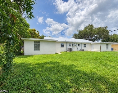 579 Wood Avenue - Photo Thumbnail 11