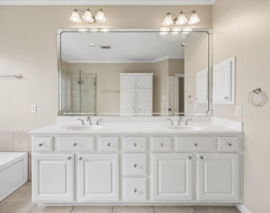 418 S Park Grove - Photo Thumbnail 18