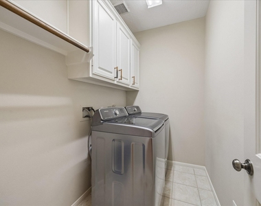418 S Park Grove - Photo Thumbnail 19