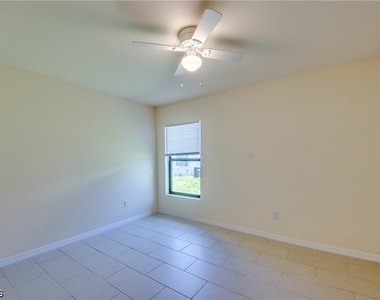 1635 Sw 33rd Street - Photo Thumbnail 13