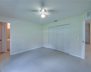 1635 Sw 33rd Street - Photo Thumbnail 10