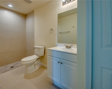 1635 Sw 33rd Street - Photo Thumbnail 11