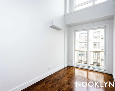 85 Graham Avenue - Photo Thumbnail 8