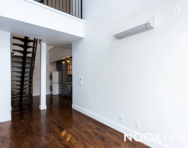 85 Graham Avenue - Photo Thumbnail 9