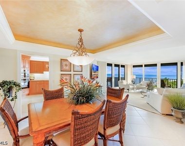 4005 Gulf Shore Boulevard N - Photo Thumbnail 3