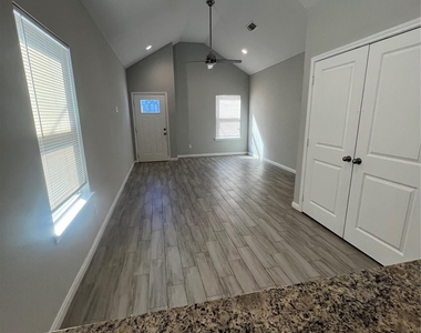 833 Omeara - Photo Thumbnail 5