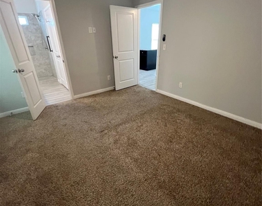 833 Omeara - Photo Thumbnail 8
