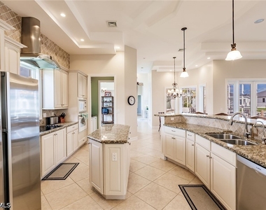 950 Snowberry Court - Photo Thumbnail 12