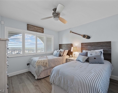 26000 Hickory Boulevard - Photo Thumbnail 21