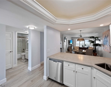 26000 Hickory Boulevard - Photo Thumbnail 15