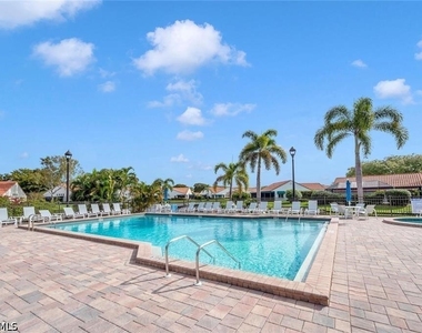 551 Beachwalk Circle - Photo Thumbnail 8