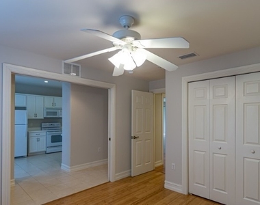 9113 Michael Circle - Photo Thumbnail 10
