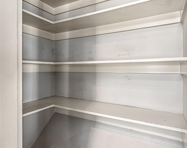 1555 Birdsall Street - Photo Thumbnail 15