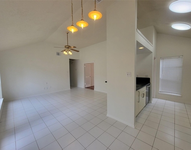 7710 Hayward Court - Photo Thumbnail 13