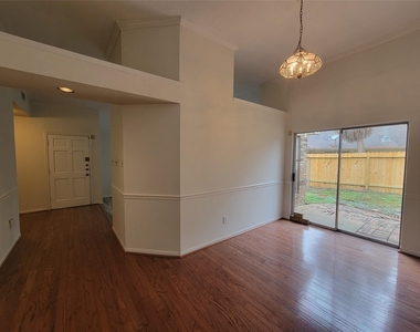 7710 Hayward Court - Photo Thumbnail 8
