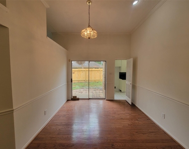 7710 Hayward Court - Photo Thumbnail 6