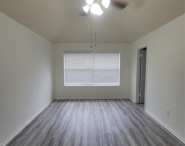 7710 Hayward Court - Photo Thumbnail 24