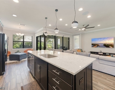 16241 Borelle Circle - Photo Thumbnail 6