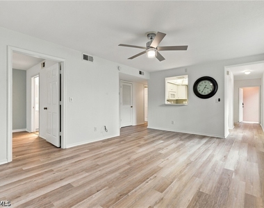 26735 Little John Court - Photo Thumbnail 5