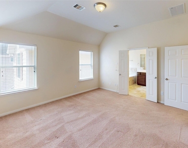 6351 Wilshire Ridge - Photo Thumbnail 11