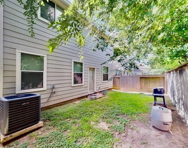 6351 Wilshire Ridge - Photo Thumbnail 21