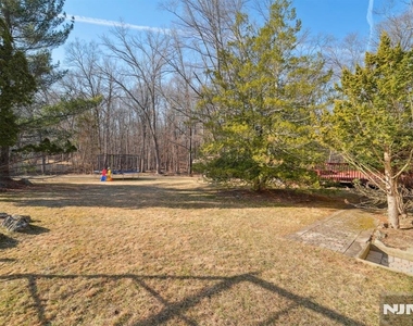 324 Brook - Photo Thumbnail 47