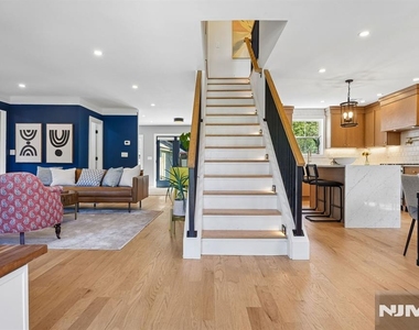 39 Walnut - Photo Thumbnail 2