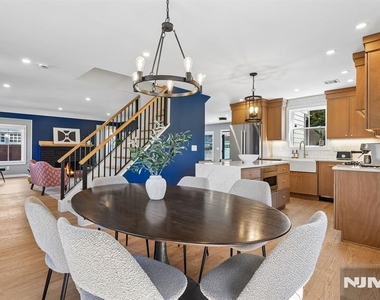 39 Walnut - Photo Thumbnail 8