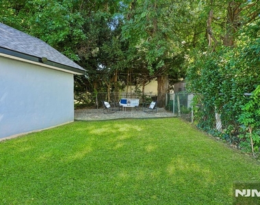 39 Walnut - Photo Thumbnail 38