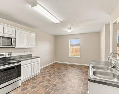 4419 Thistle Pond Court - Photo Thumbnail 5