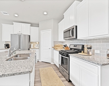 16223 Neff Park Drive - Photo Thumbnail 4