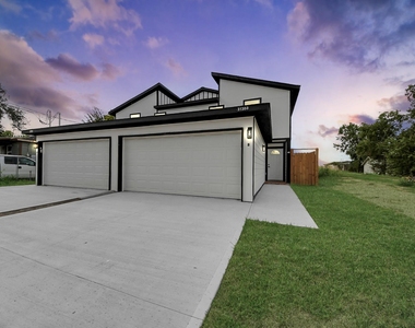 3130 5th Street - Photo Thumbnail 3