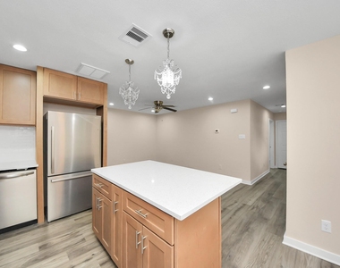 3130 5th Street - Photo Thumbnail 12