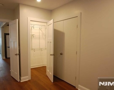 51 Sheridan - Photo Thumbnail 8