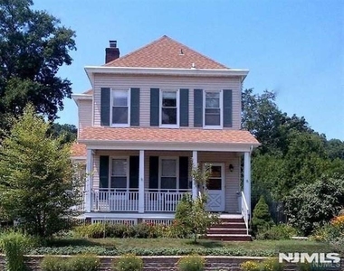 51 Sheridan - Photo Thumbnail 12