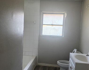 7947 Glenscott Street - Photo Thumbnail 14