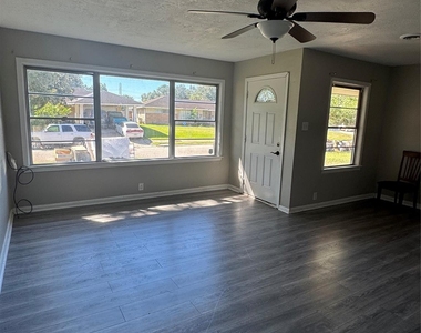 7947 Glenscott Street - Photo Thumbnail 28